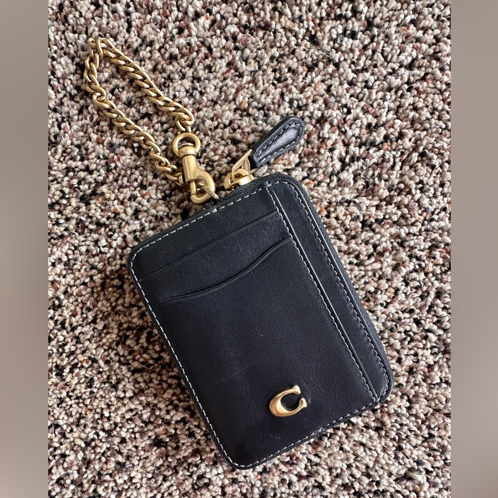 Coach Essential Chain Card Case